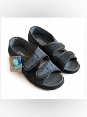 Foam treads Women’s adjustable Comfort Slippers Gray Size 11 NWT